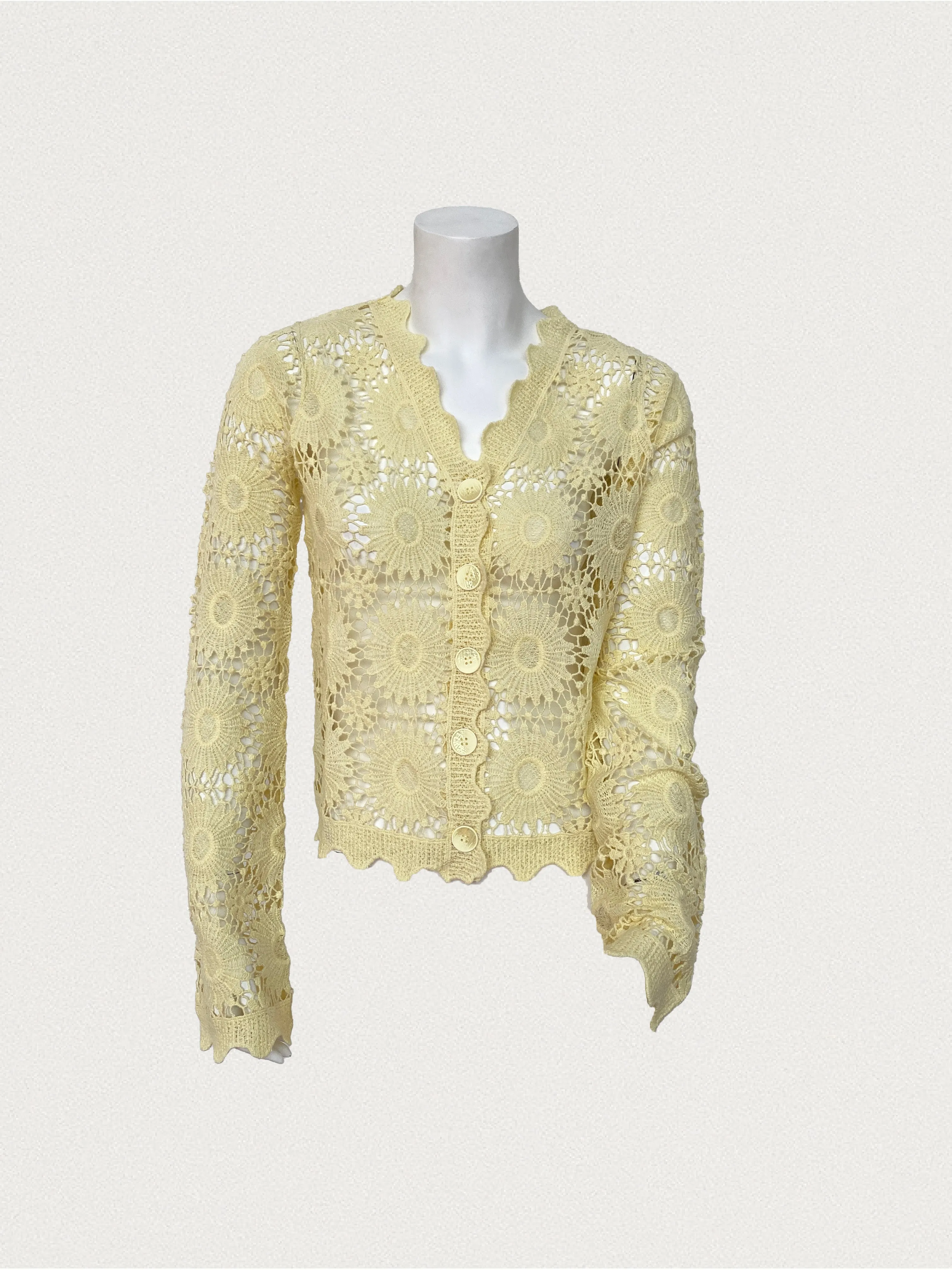 CRIS | Crochet Button-Up Cardigan || CRIS | Cardigan boutonné en crochet sold by Point Zero product image thumbnail 3