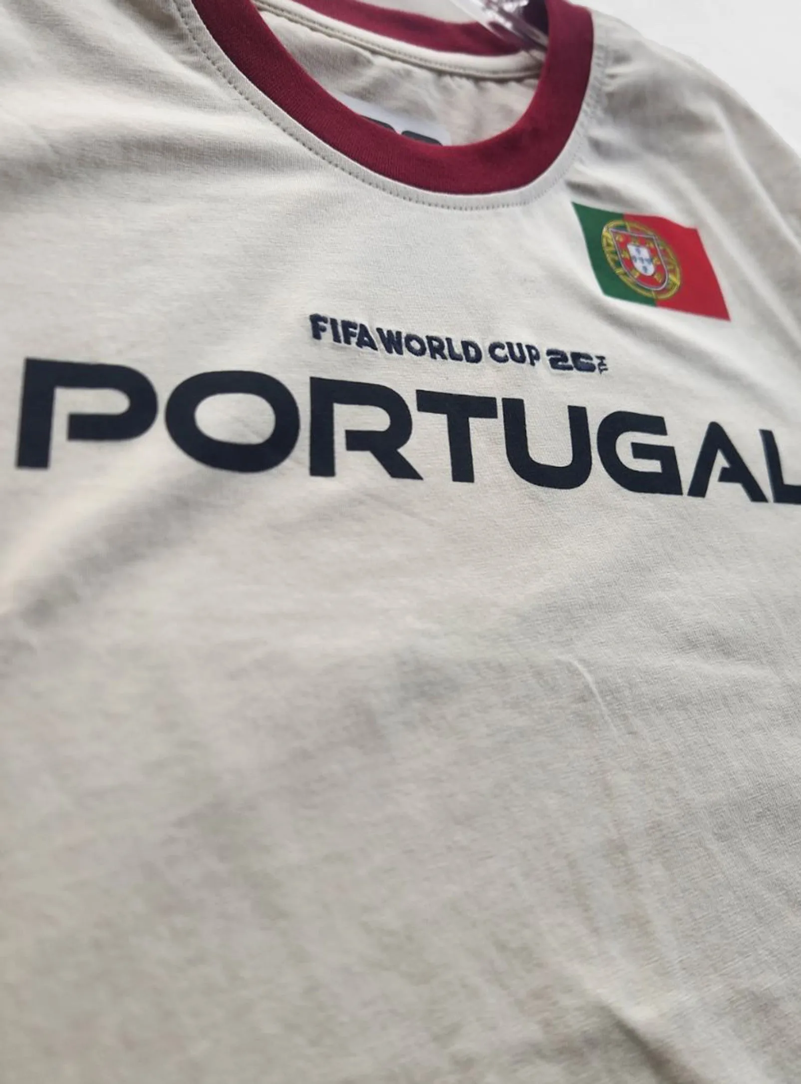 Portugal Ringer Tee||Portugal t-shirt graphique bords contraste sold by Point Zero product image thumbnail 4