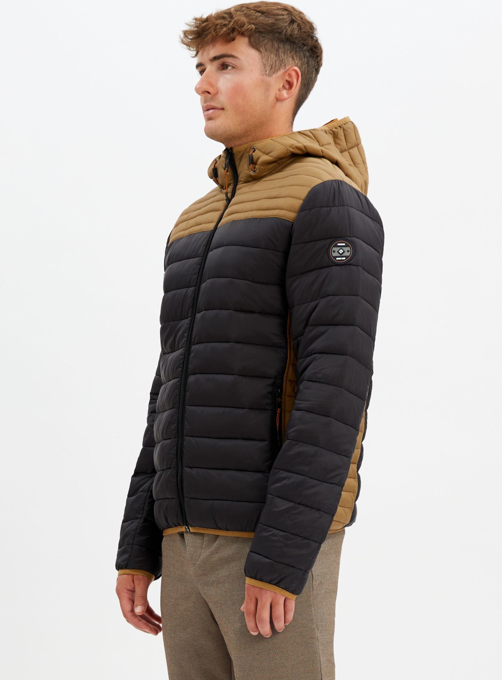 ALFRED | Color block ultralight jacket || ALFRED | Veste ultralégère color block sold by Point Zero product image thumbnail 3