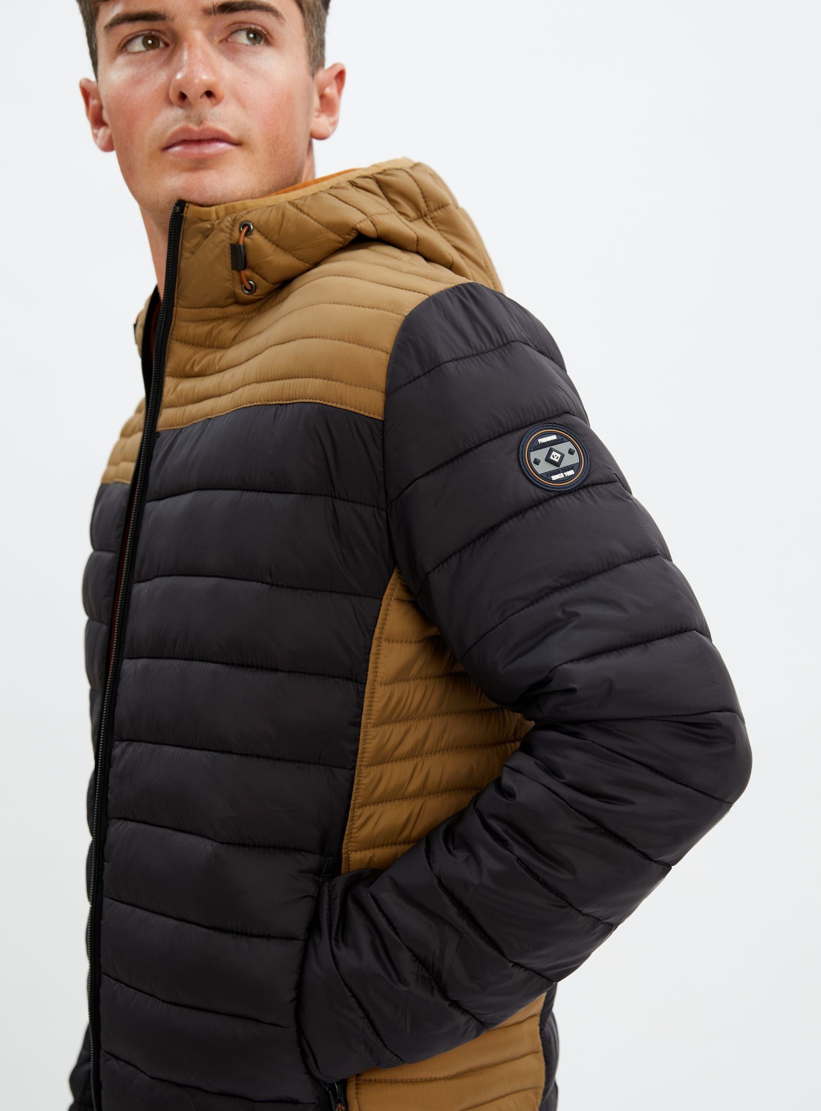 ALFRED | Color block ultralight jacket || ALFRED | Veste ultralégère color block sold by Point Zero product image thumbnail 6