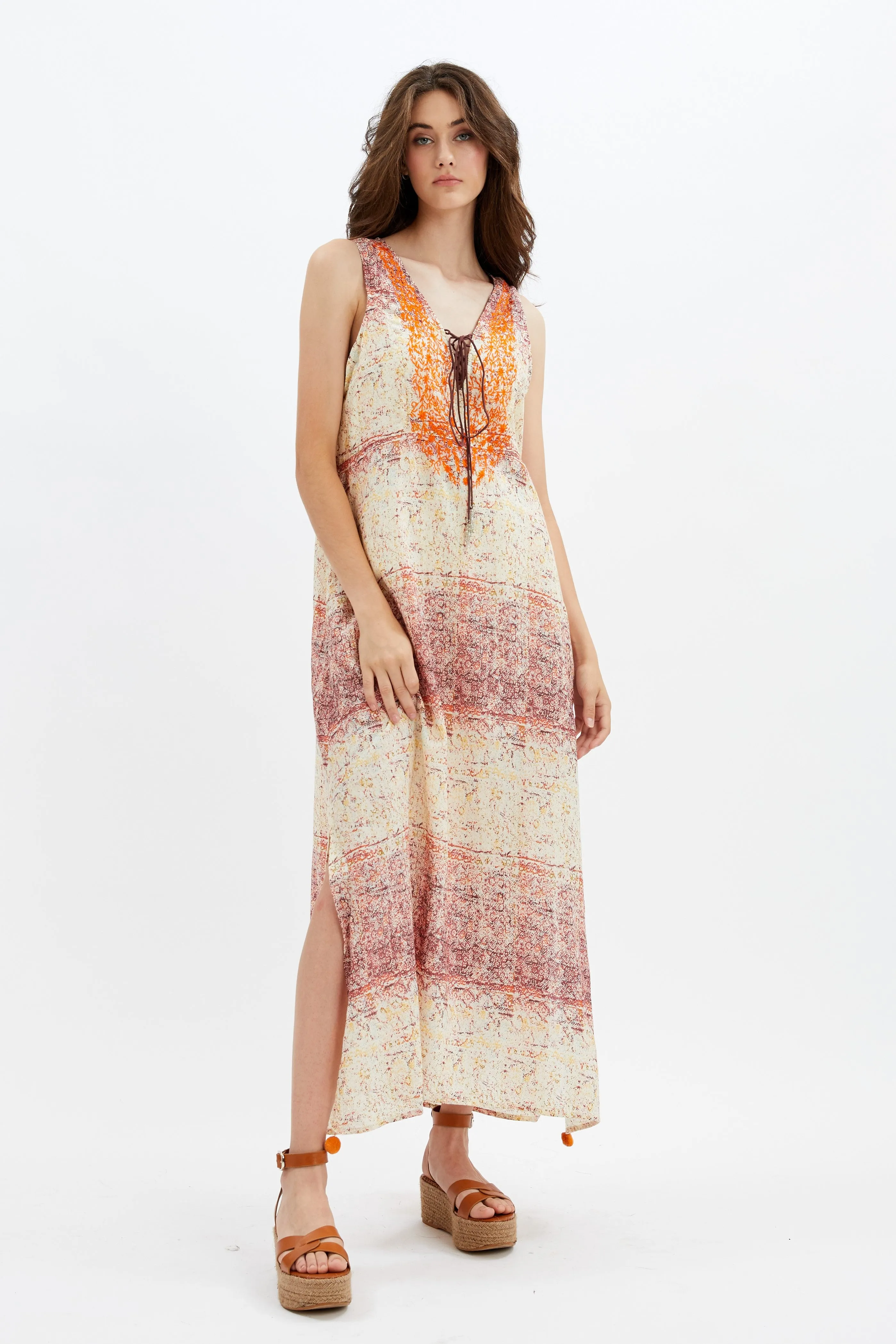 PEYTON | Sleveless Maxi Dress With Tie Up Front & EMB || PEYTON | Robe longue sans manches à nouer sur le devant & EMB sold by Point Zero product image thumbnail 2