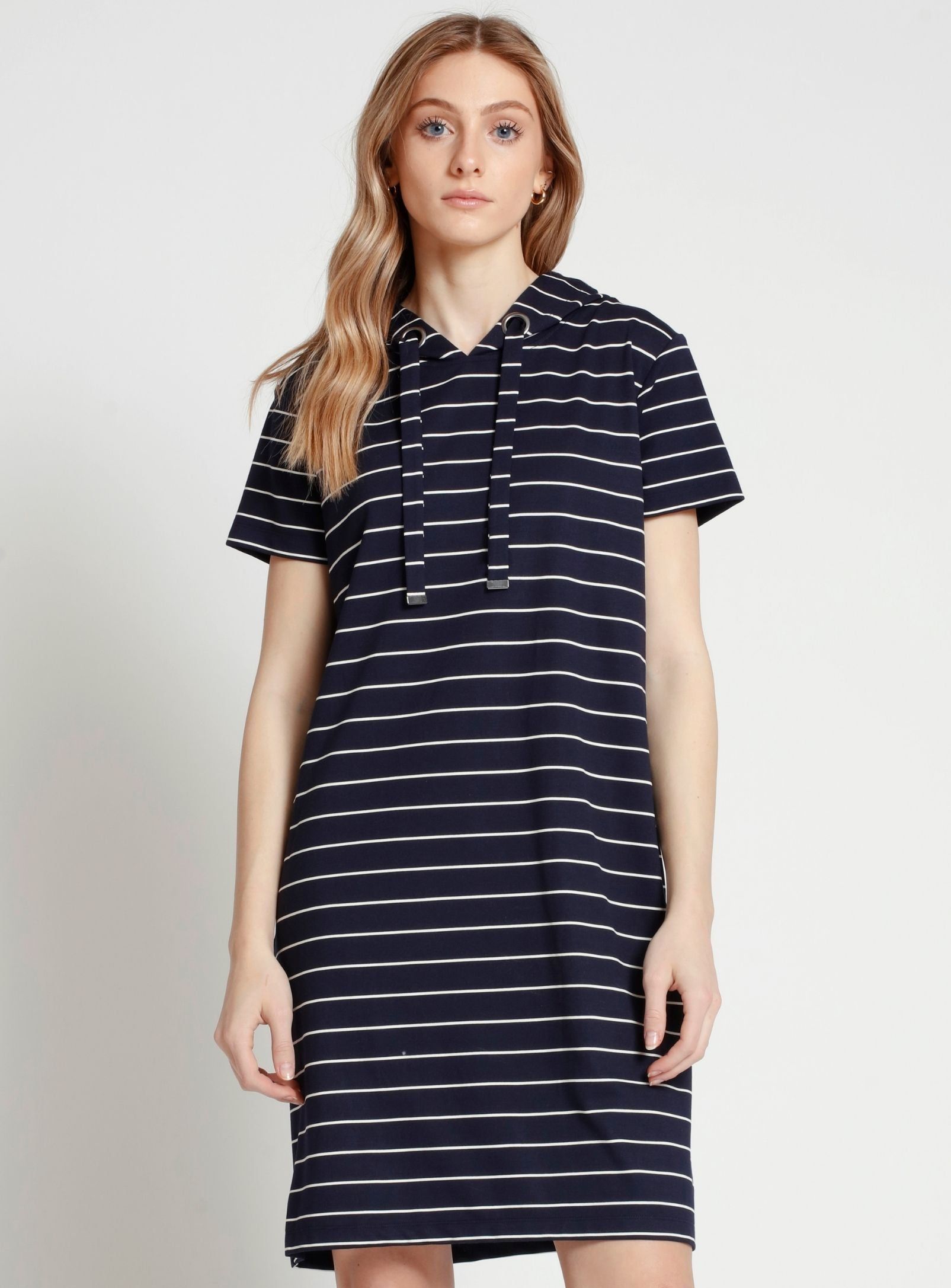 ALMA |Striped Short-Sleeve Hoodie Dress || ALMA |Robe à capuche rayée à manches courtes sold by Point Zero