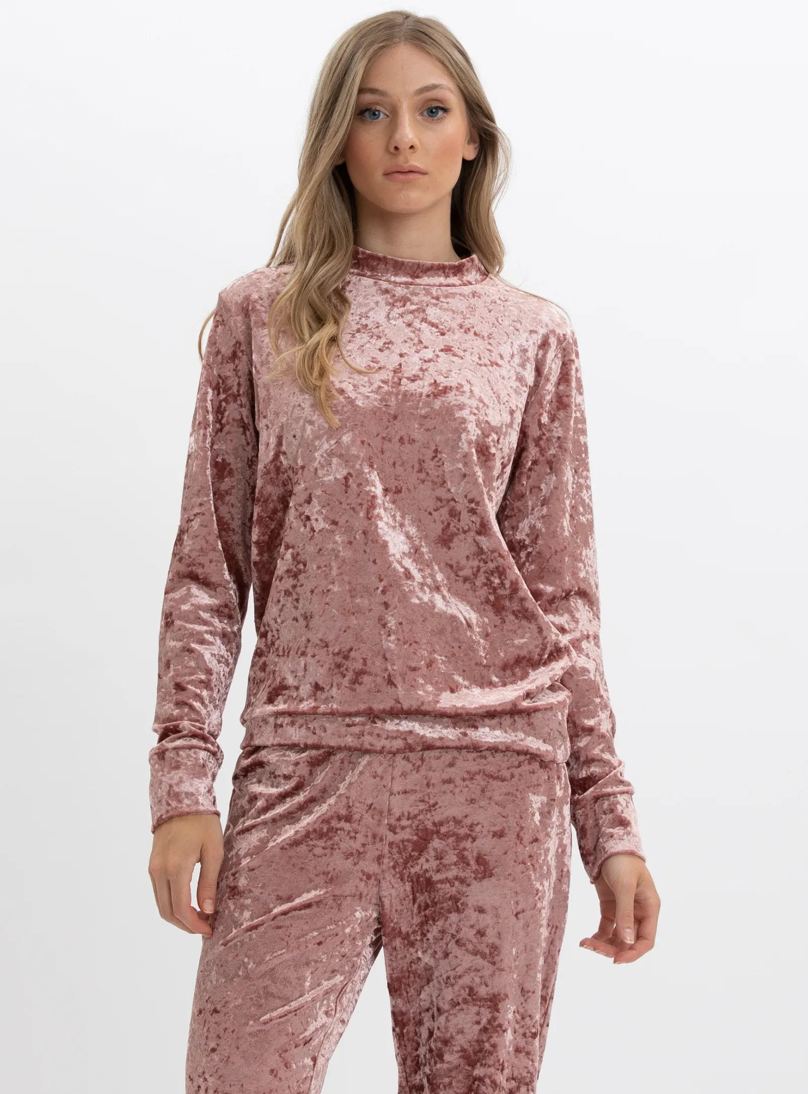 BRIDGET | Velour long sleeve top || BRIDGET | Chandail manche longues en velour sold by Point Zero product image thumbnail 4