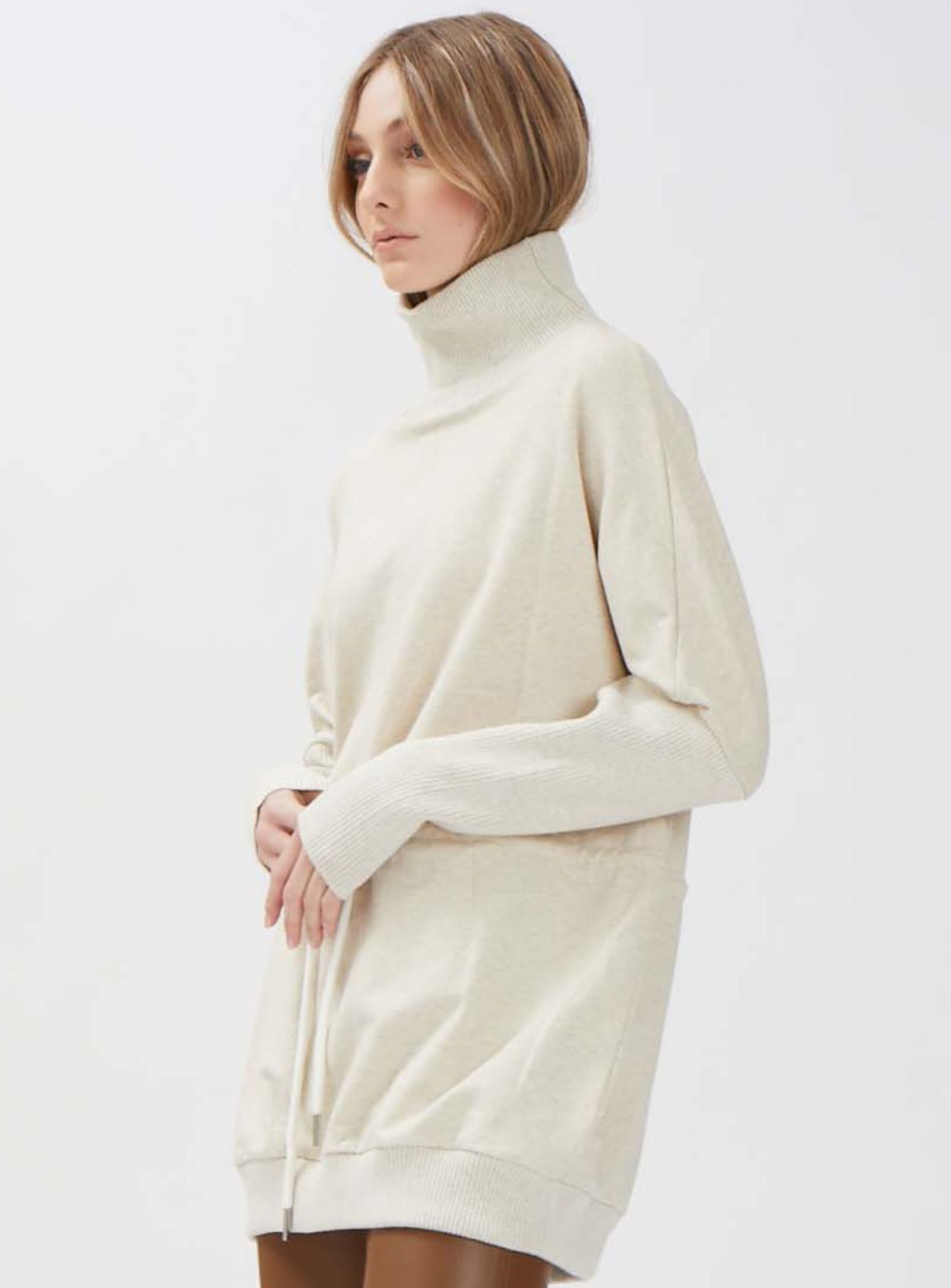 ANNA| High neck drawstring waist tunic sweatshirt || ANGIE | Sweat-shirt tunique à taille haute avec cordon de serrage sold by Point Zero product image thumbnail 3