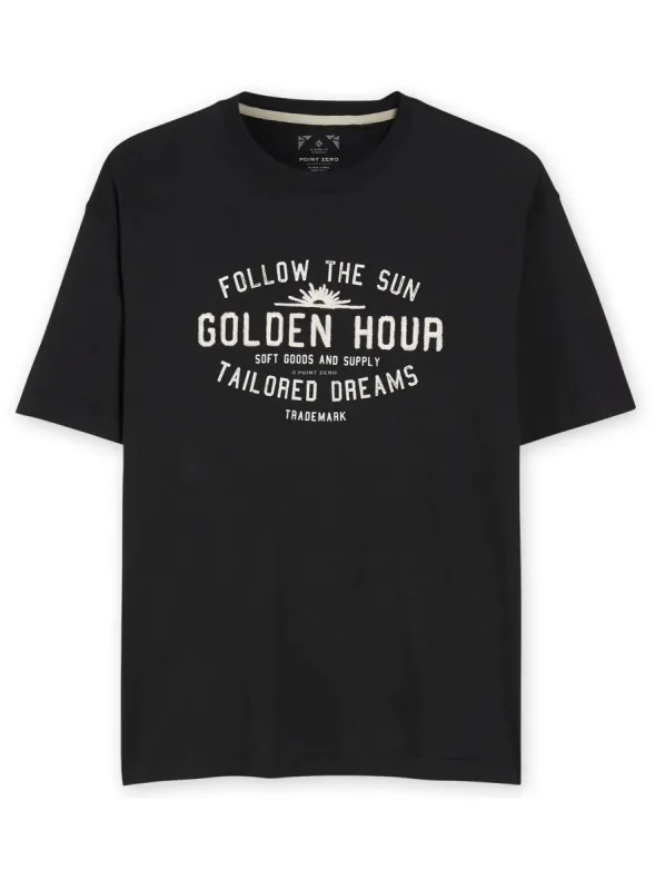 PAOLO|Graphic Embroidered T-Shirt||PAOLO|T-shirt graphique brodé made by Point Zero