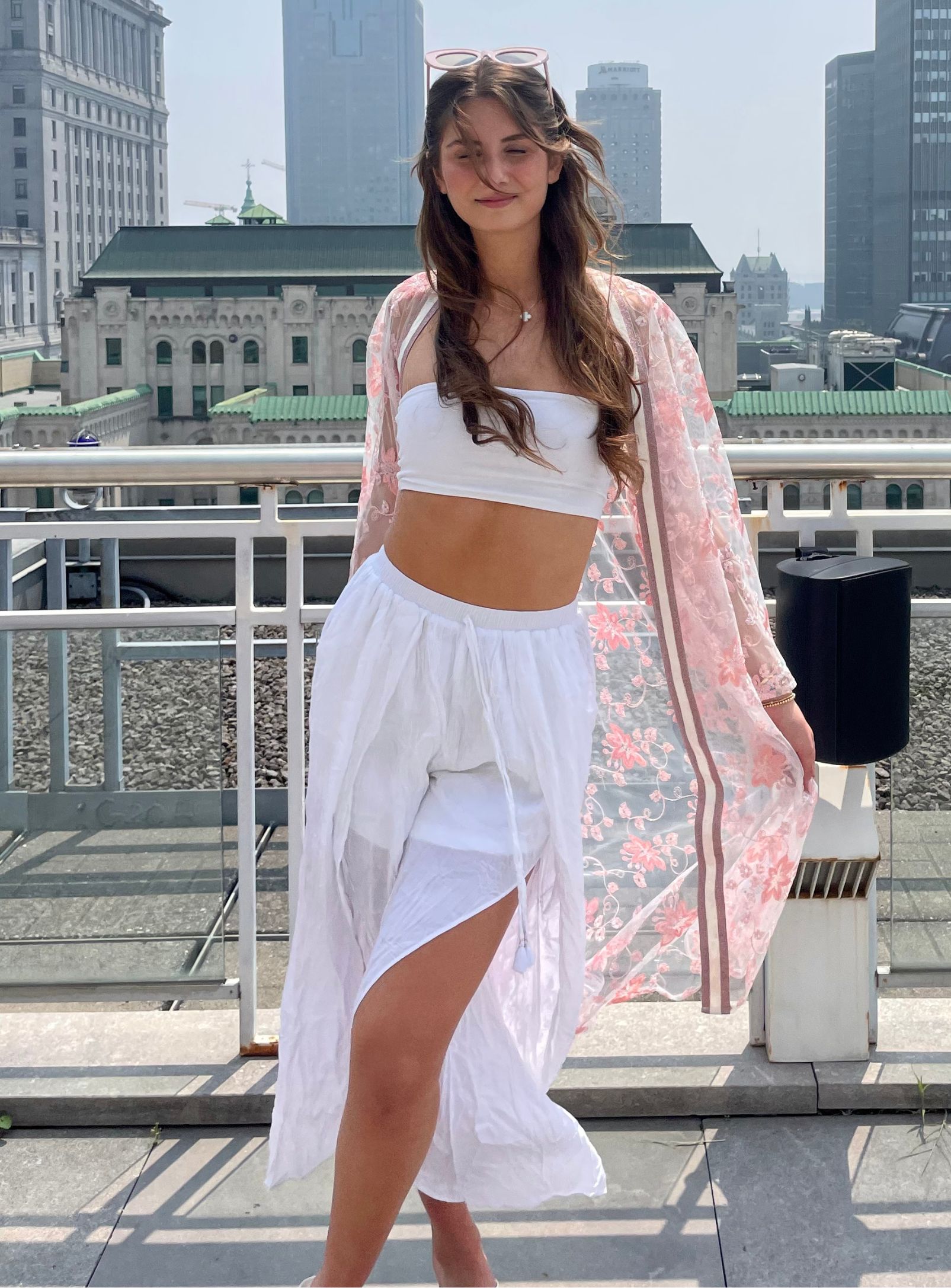 ALUX | Fly away tulip pants ||ALUX | Pantalon tulipe Fly away sold by Point Zero product image thumbnail 2