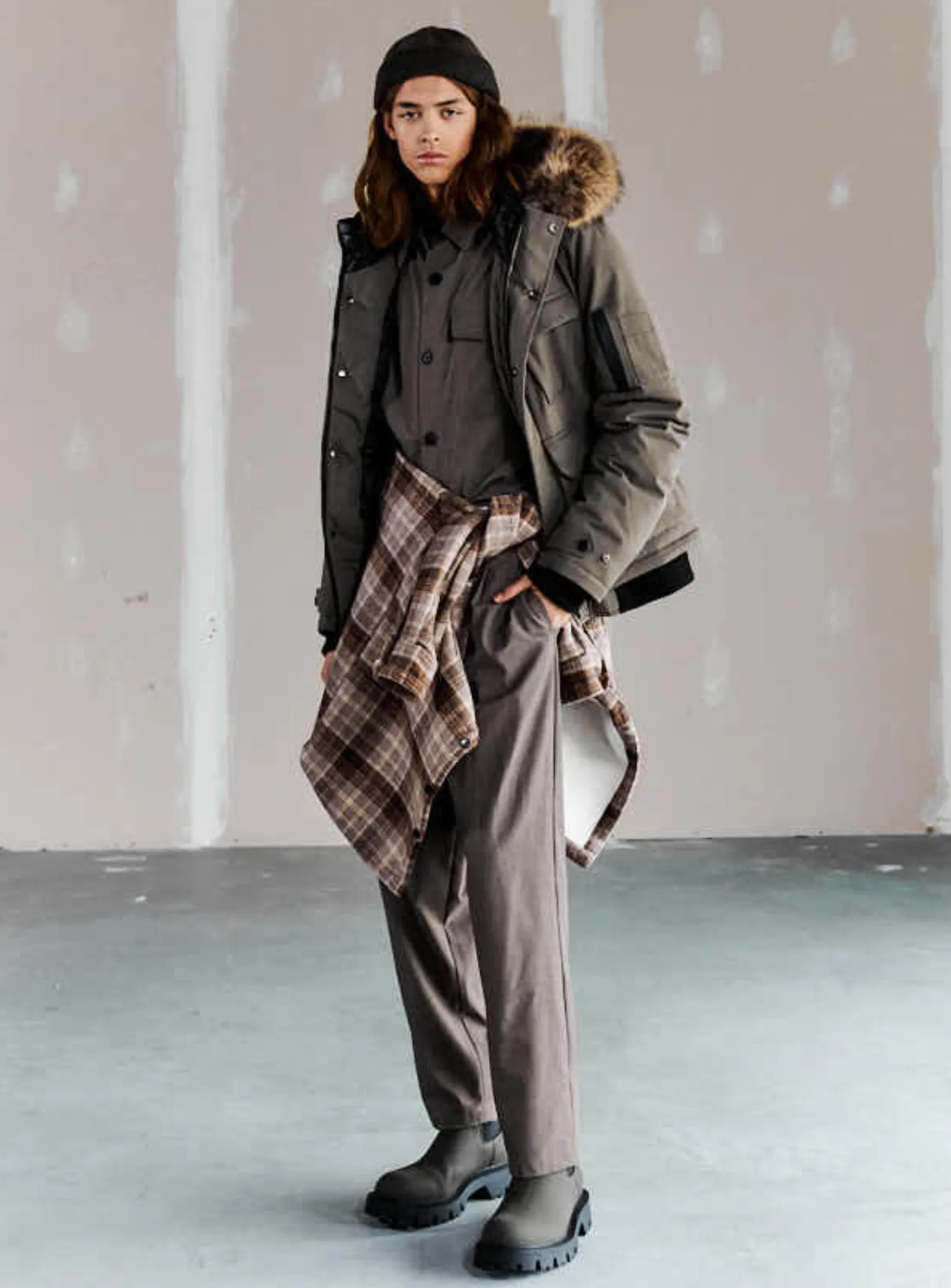 DALLASON | Bomber jacket with fur hood||DALLASON | Bomber avec capuche en fourrure sold by Point Zero product image thumbnail 5