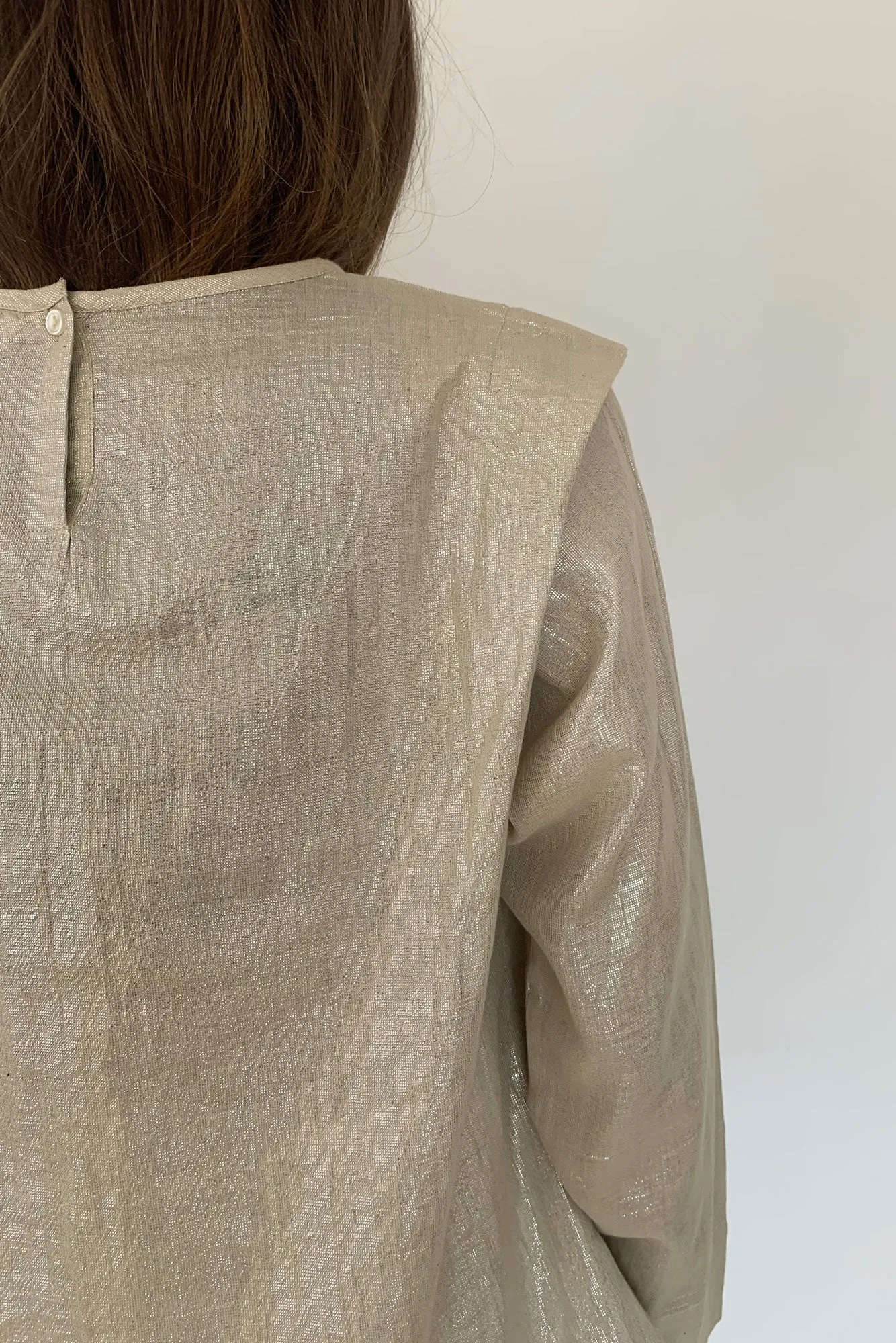 Blake top natural lamé sold by Poleci product image thumbnail 3