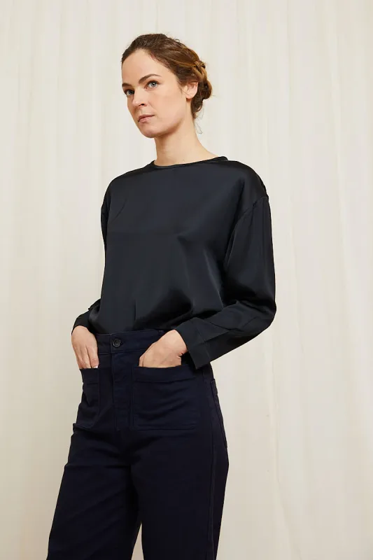 Boris jeans night blue sold by Poleci