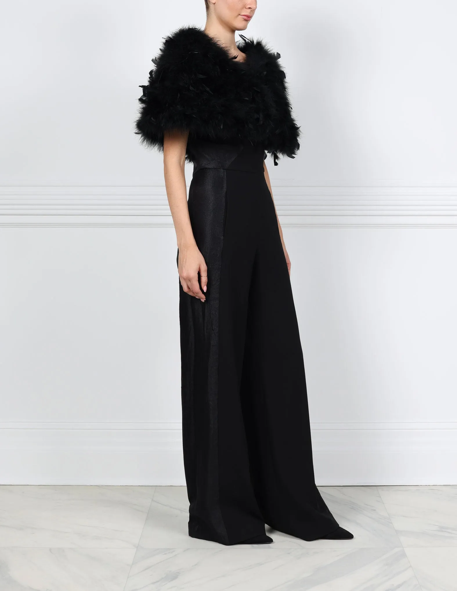 The Sophia Feather Stole sold by Pologeorgis product image thumbnail 2