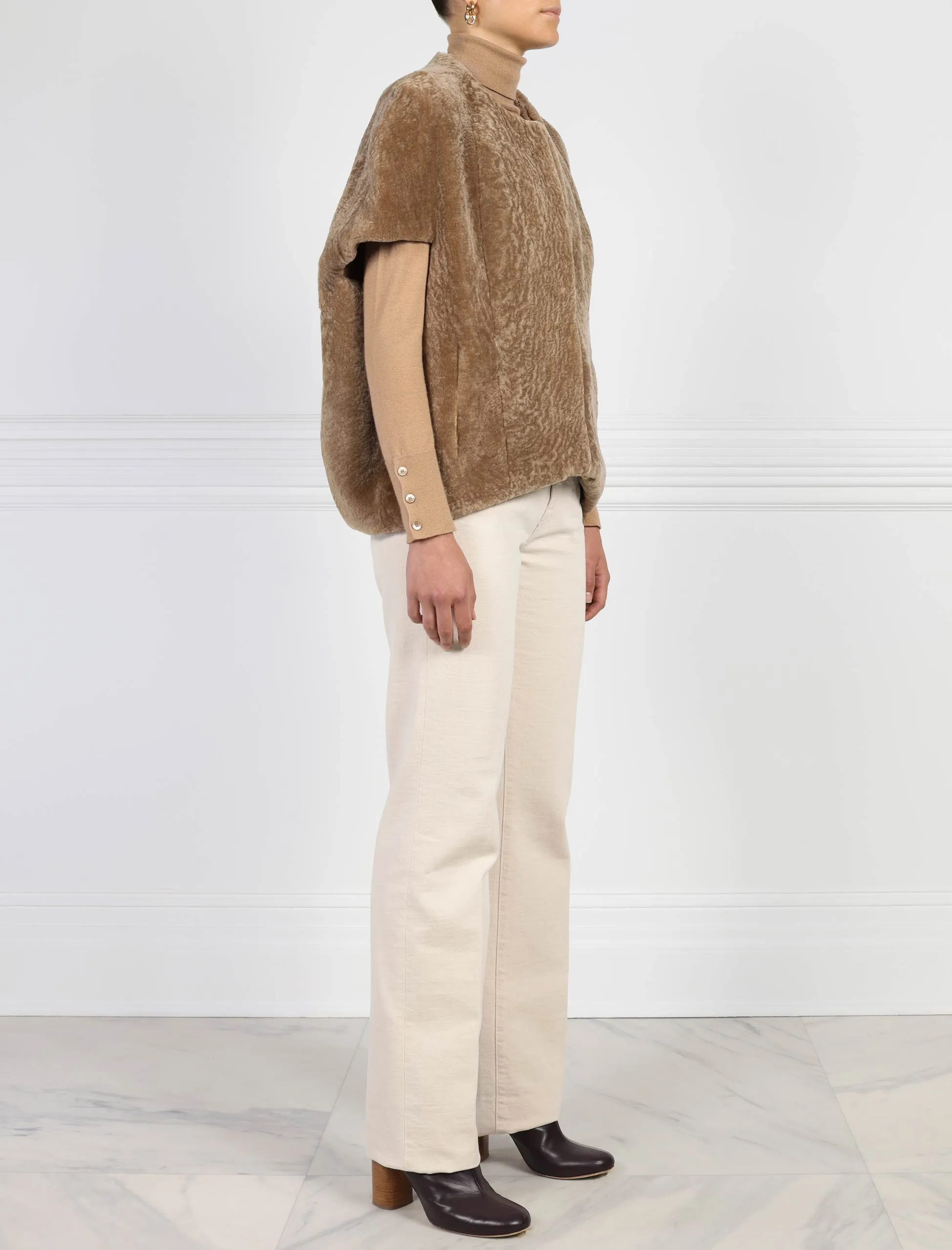The Frannie Shearling Cocoon Lined Vest sold by Pologeorgis product image thumbnail 3