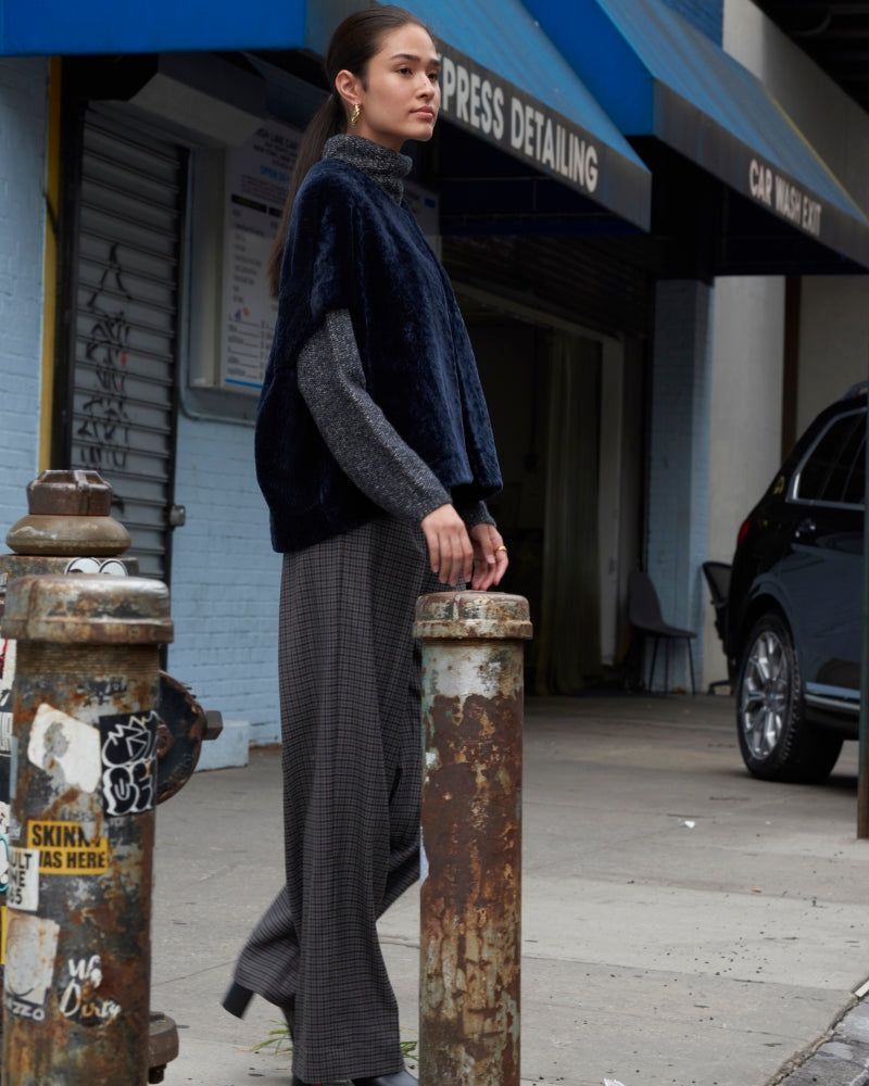 The Frannie Shearling Cocoon Vest sold by Pologeorgis product image thumbnail 7