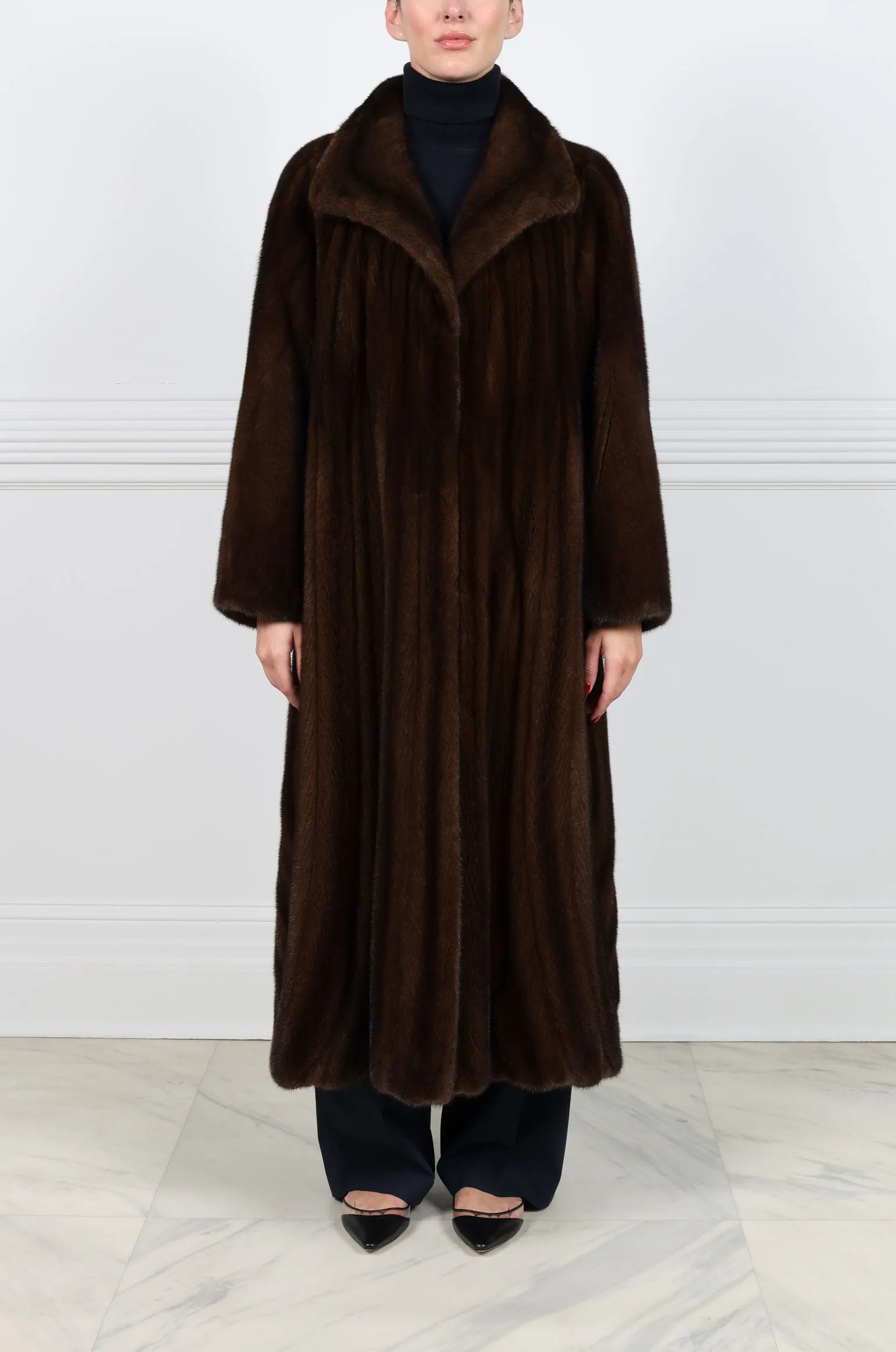 The Swirl Mink Fur Coat sold by Pologeorgis product image thumbnail 2