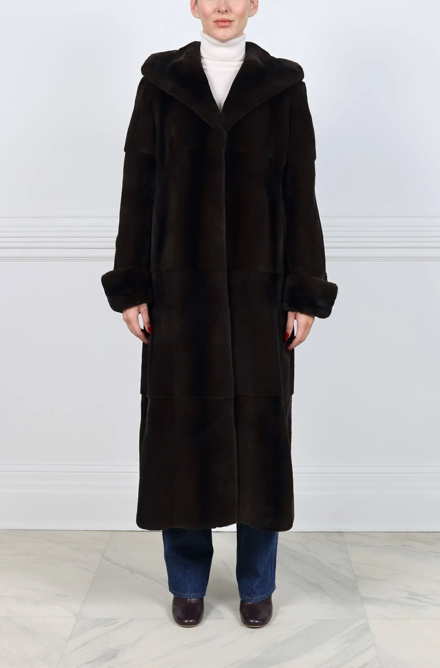 The Nico Plucked Mink Fur Coat sold by Pologeorgis product image thumbnail 2