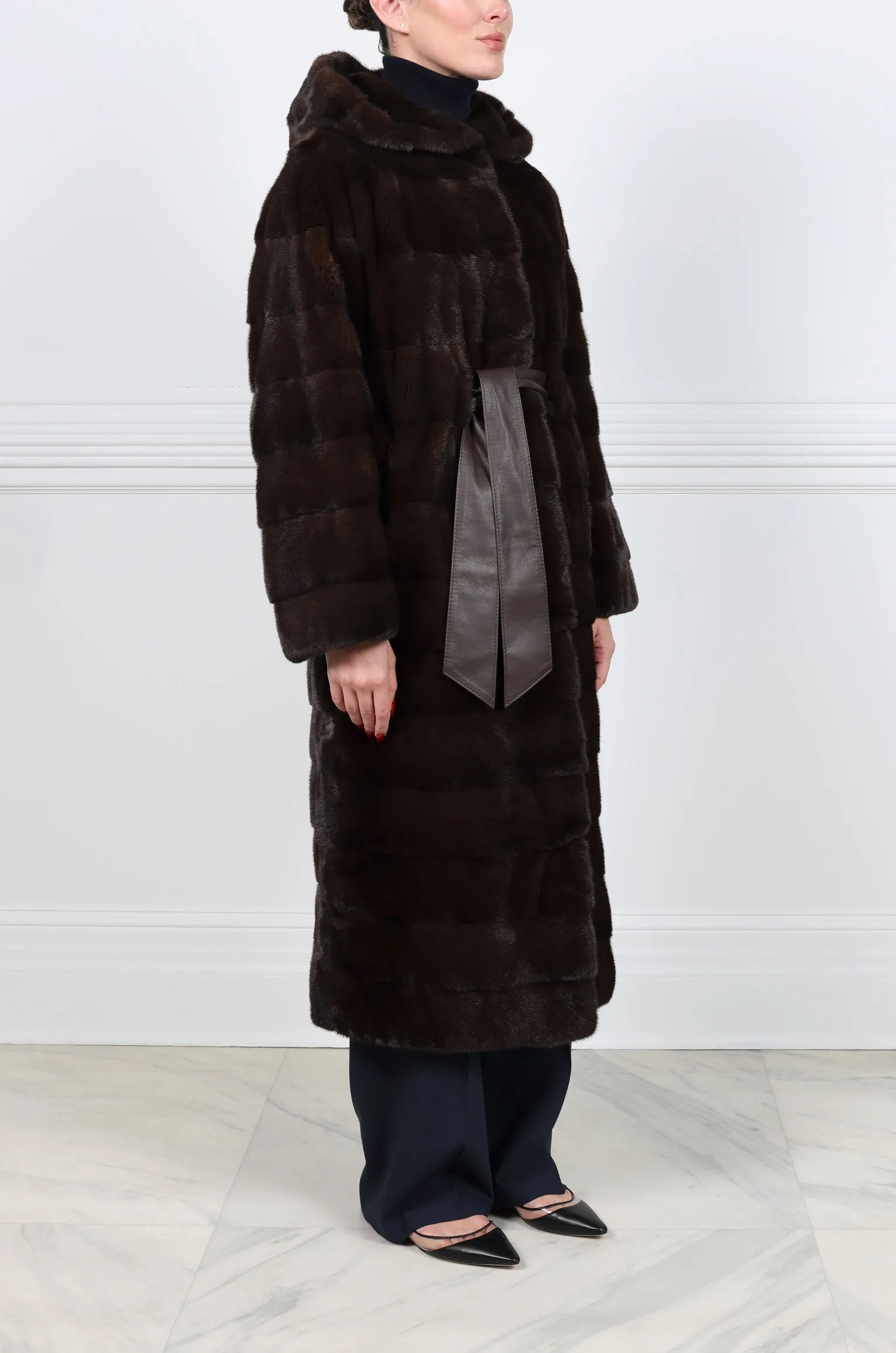 The Zippy Horizontal Mink Fur Coat sold by Pologeorgis product image thumbnail 5