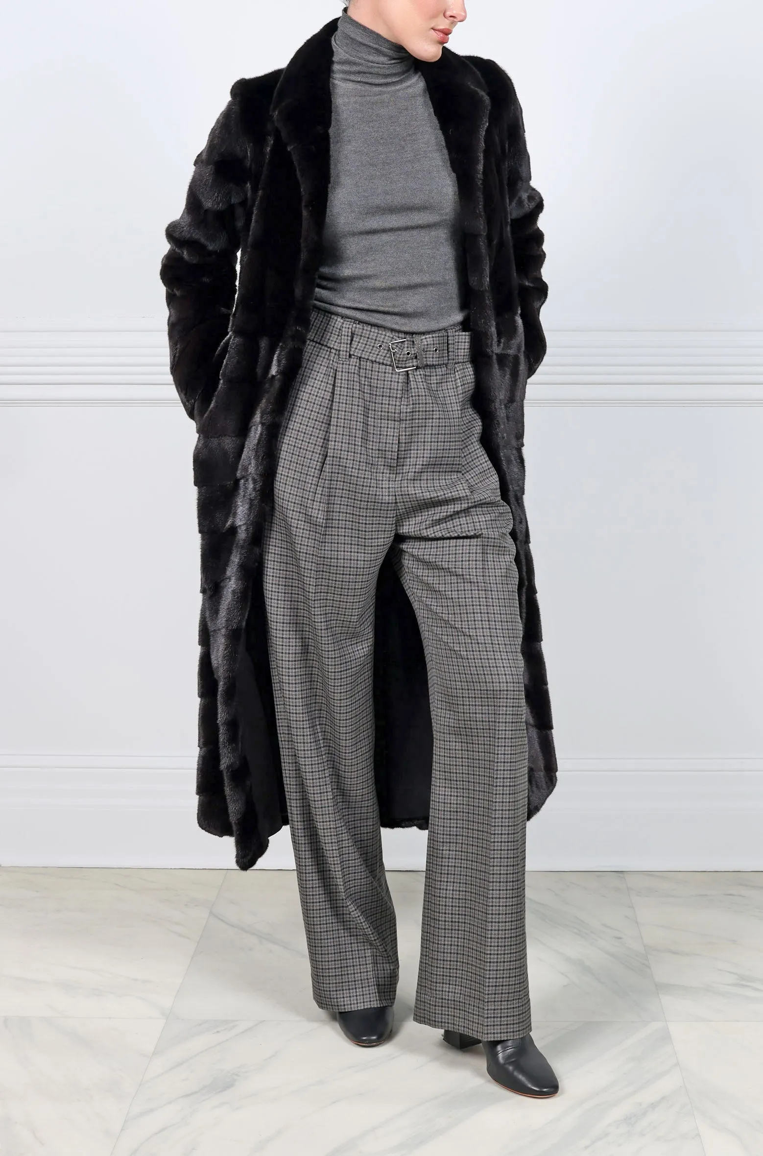 The Natalia Mink Fur Coat sold by Pologeorgis product image thumbnail 3