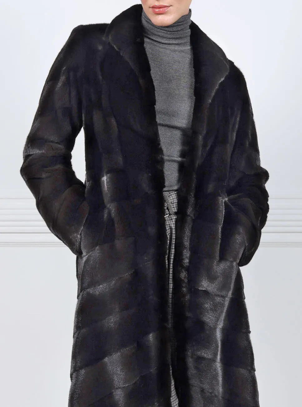 The Natalia Mink Fur Coat sold by Pologeorgis product image thumbnail 2