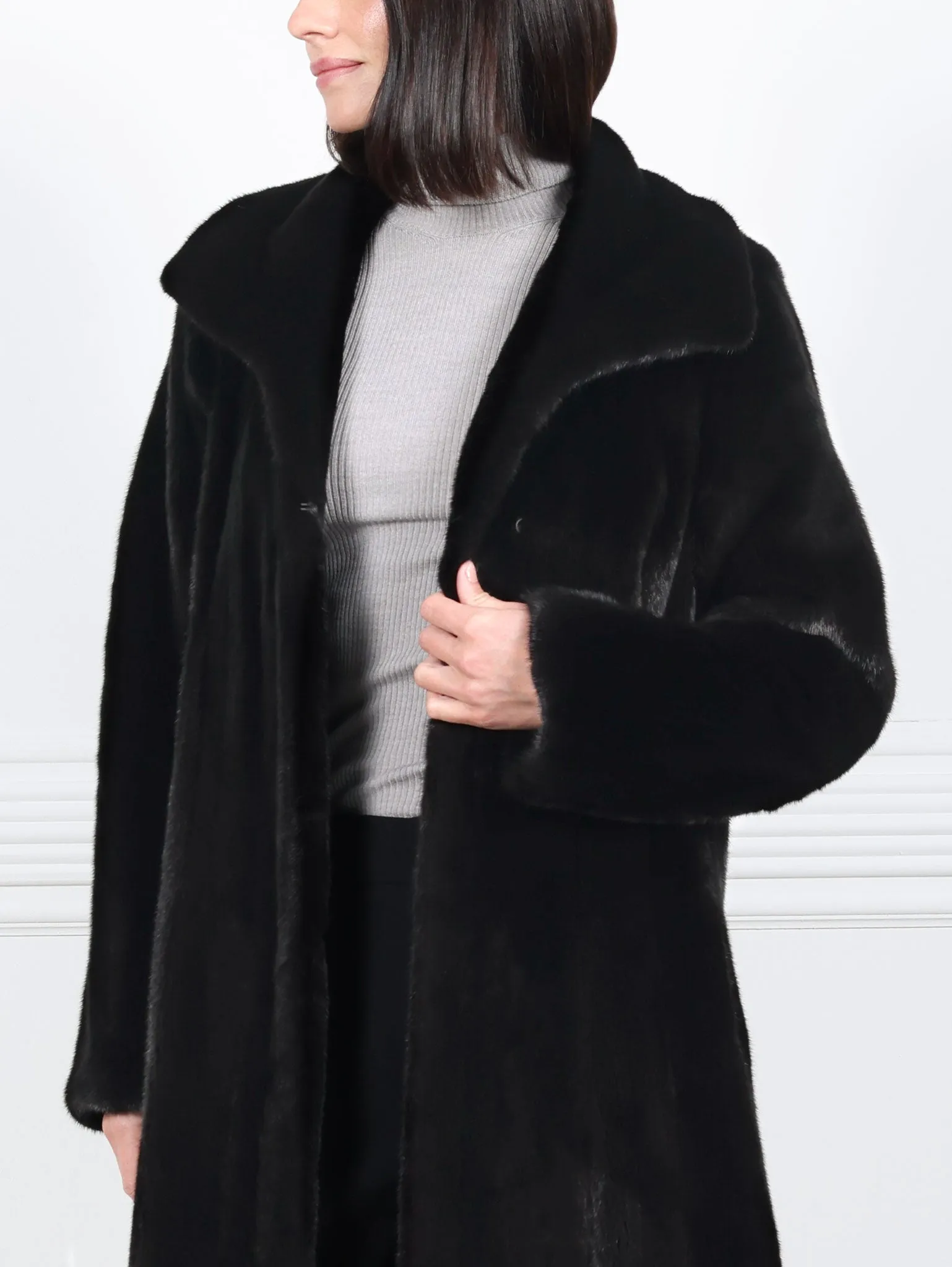 The Trumpet Mink Coat sold by Pologeorgis product image thumbnail 4