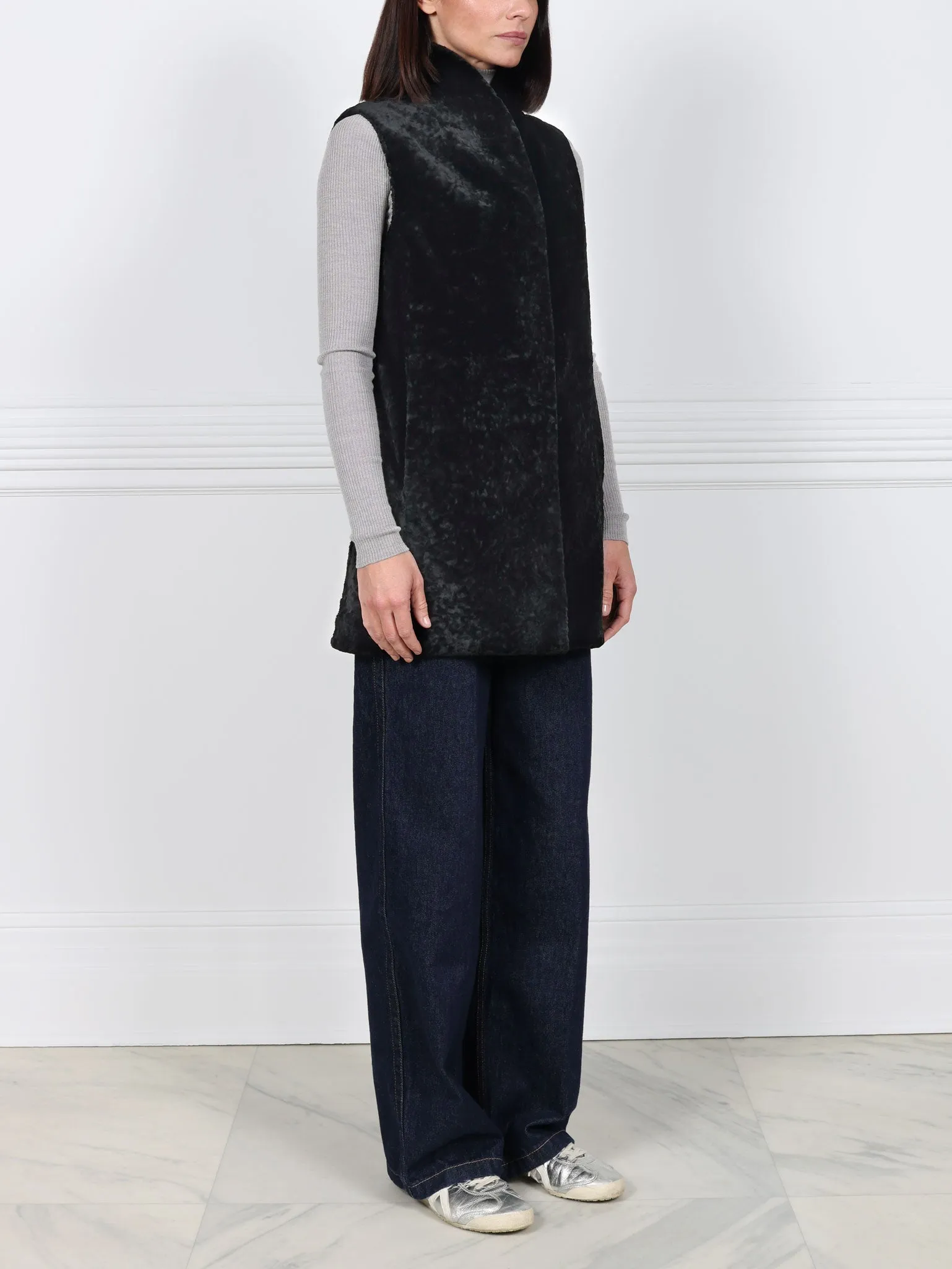 The Rondi Sheared Cosmos Shearling Vest sold by Pologeorgis product image thumbnail 3