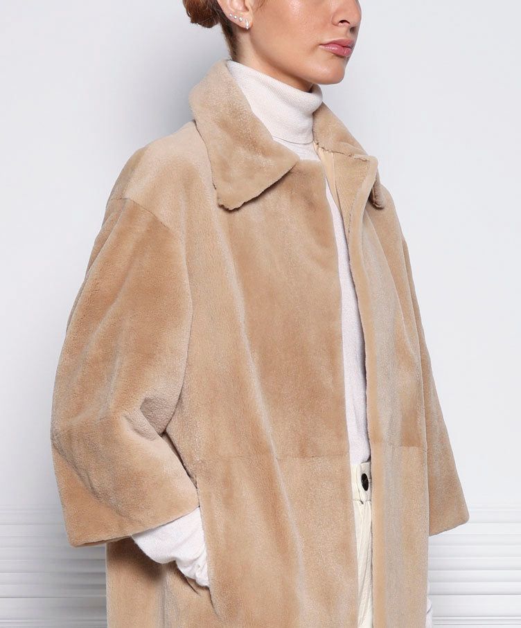The Inaya Sheared Mink Fur Coat sold by Pologeorgis product image thumbnail 4