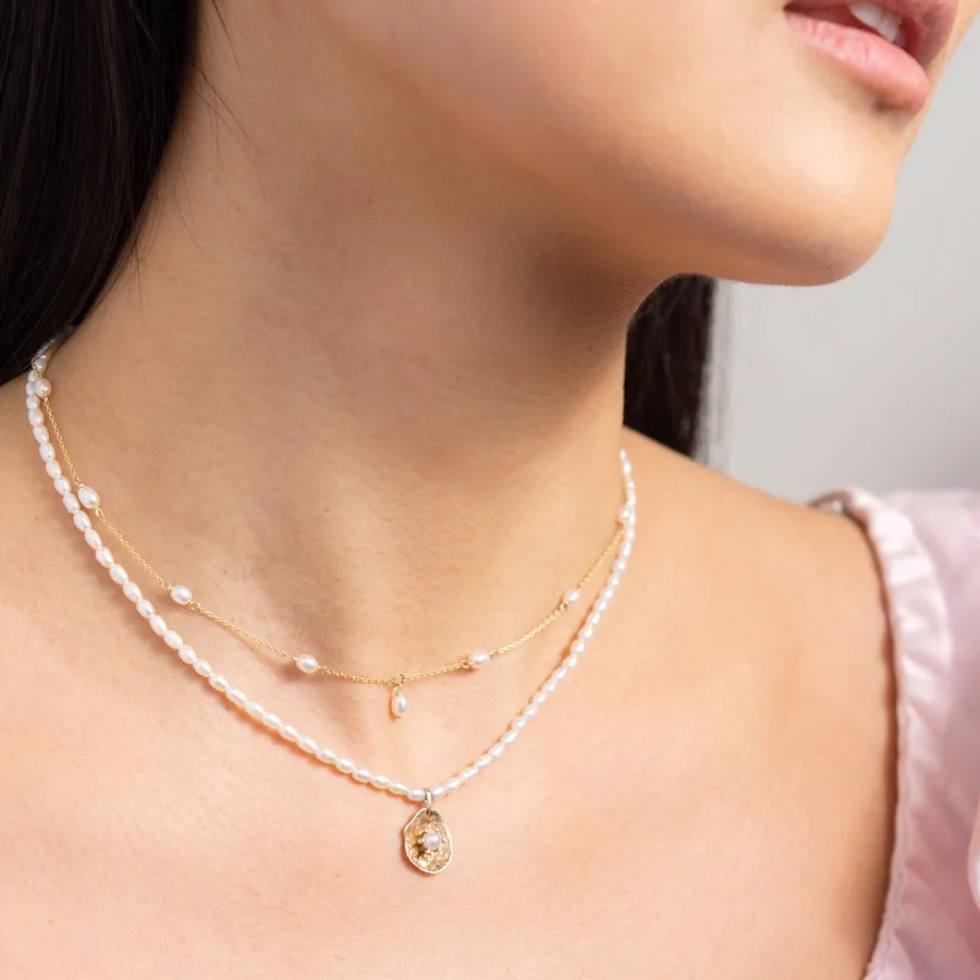 Petite Oval Pearl Choker Necklace sold by POPPY FINCH product image thumbnail 3