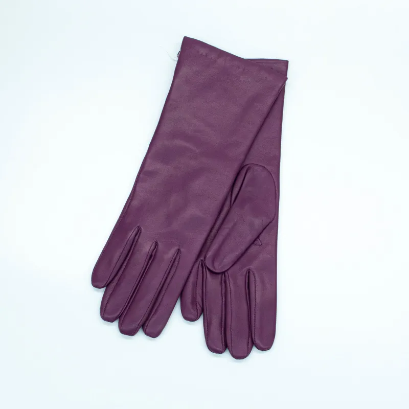 ABOVE WRIST CLASSIC LEATHER GLOVES sold by Portolano