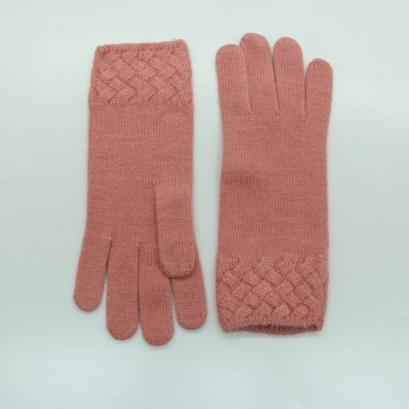 GLOVES IN BASKET WEAVE STITCH sold by Portolano