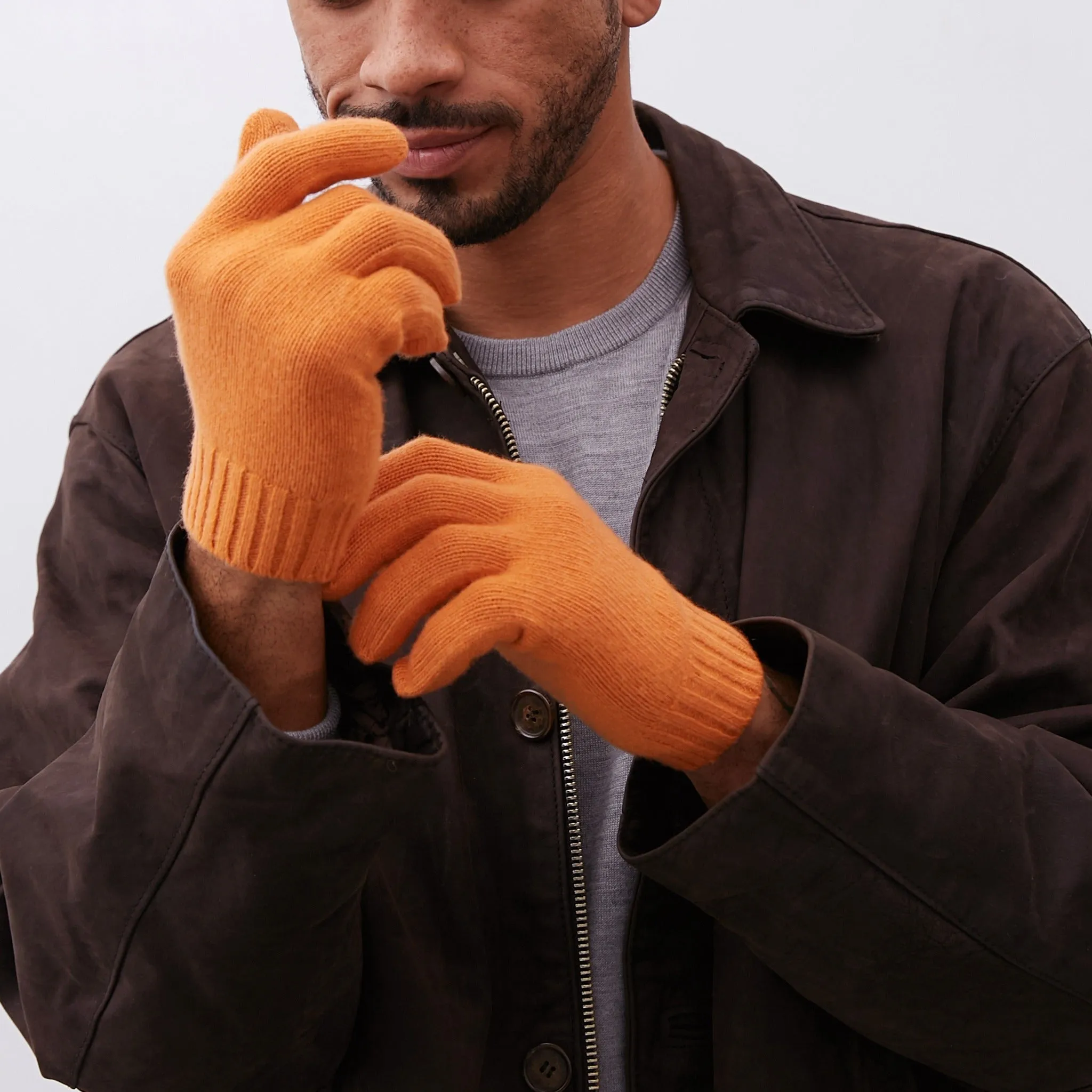 MEN'S CASHMERE TECH GLOVES sold by Portolano