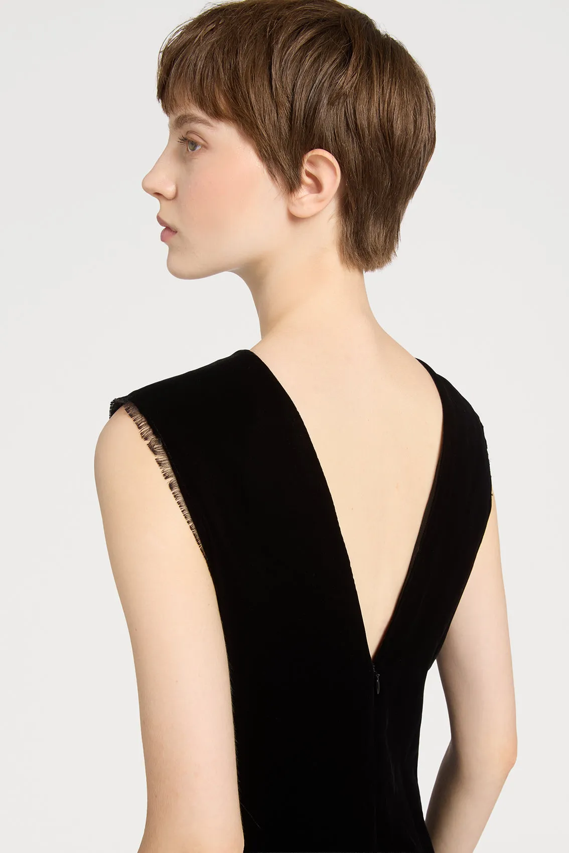 VELVET BLACK DRESS sold by Ports 1961 product image thumbnail 2
