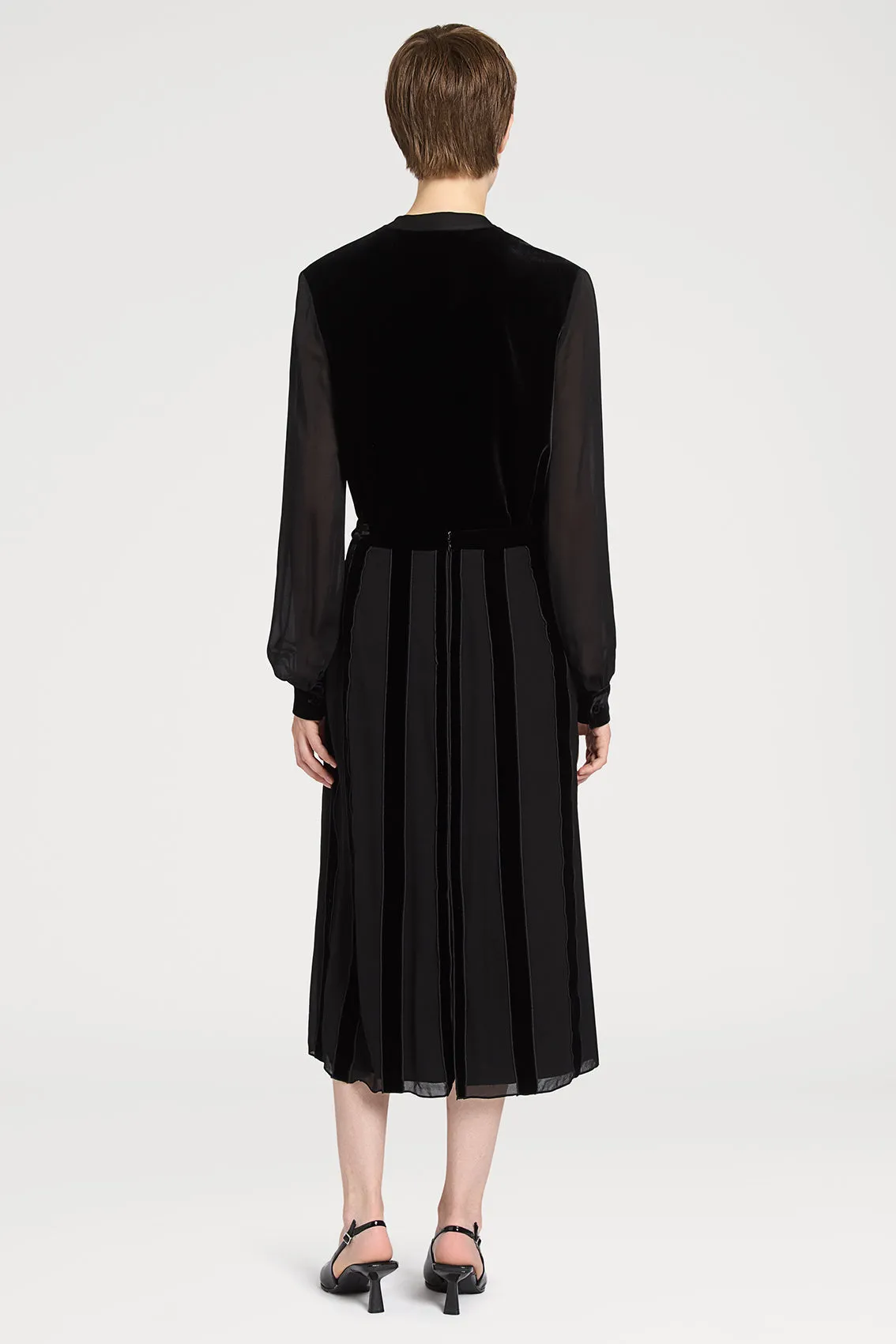 BLACK SILK SKIRT sold by Ports 1961 product image thumbnail 3