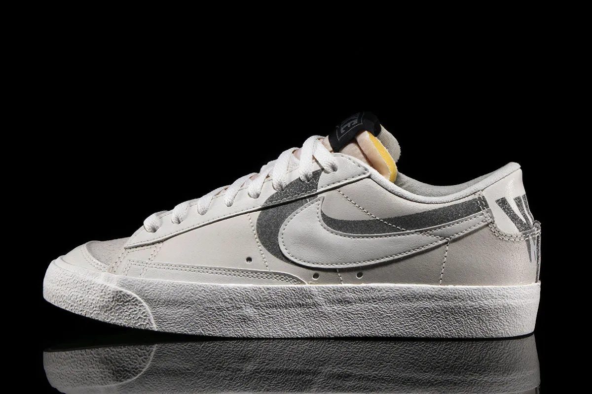 Blazer Low '77 Premium sold by Premier