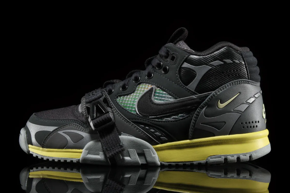 Air Trainer 1 SP sold by Premier