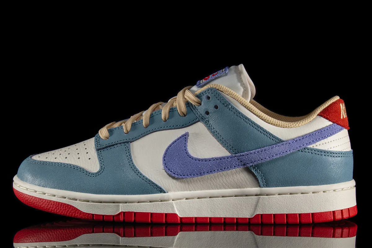 Dunk Low Premium sold by Premier