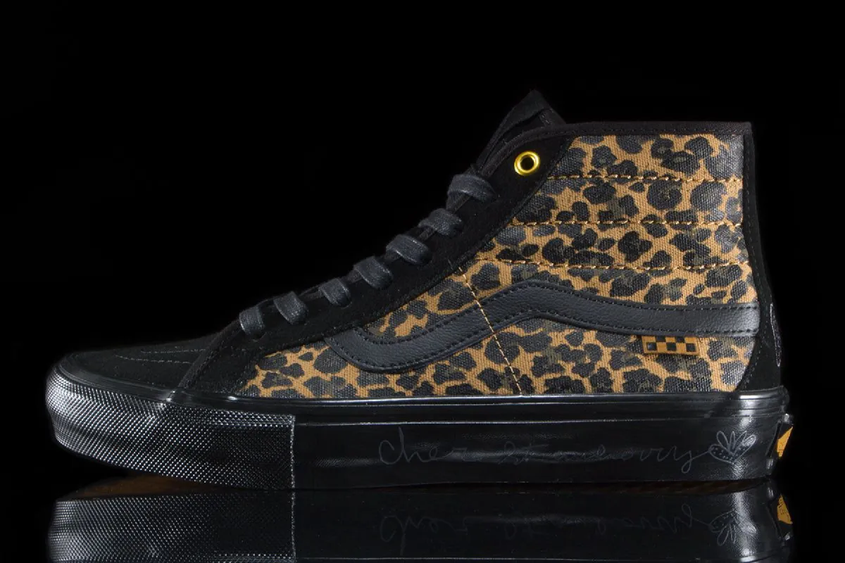 Skate SK8-Hi Decon (Cher Strauberry) sold by Premier