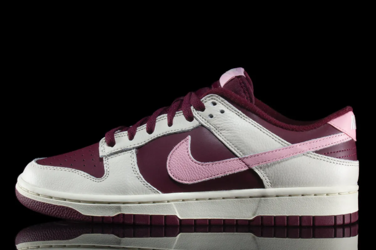 Dunk Low Premium Valentine sold by Premier