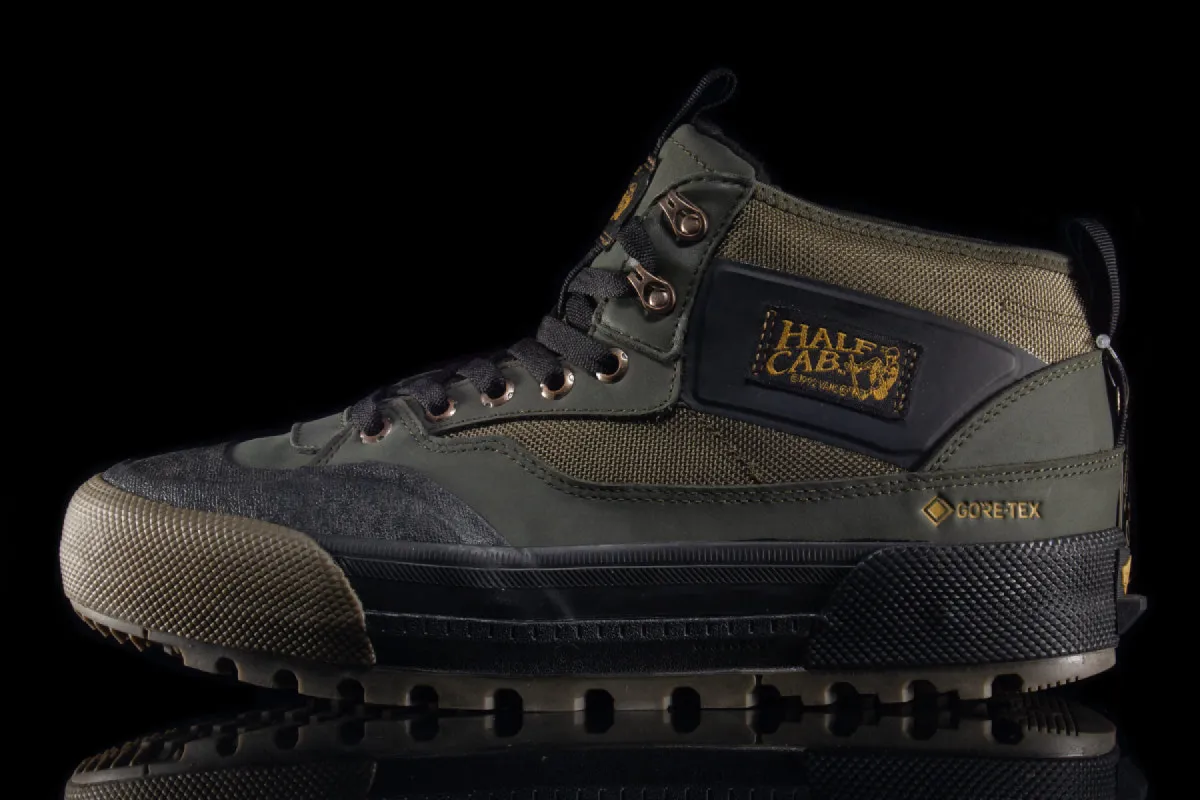 Half Cab Gore-Tex MTE-3 sold by Premier