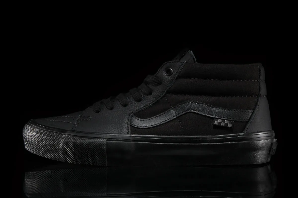 Skate Grosso Mid sold by Premier