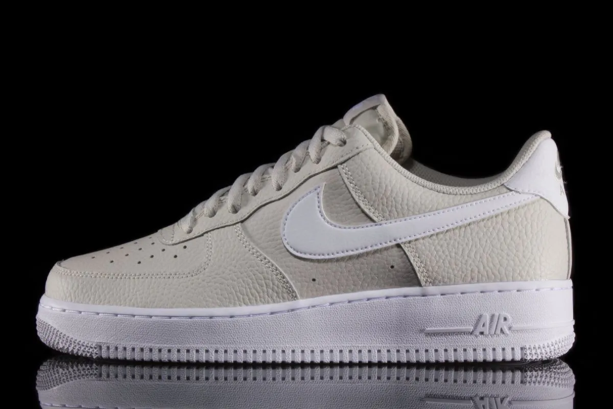 Air Force 1 '07 sold by Premier