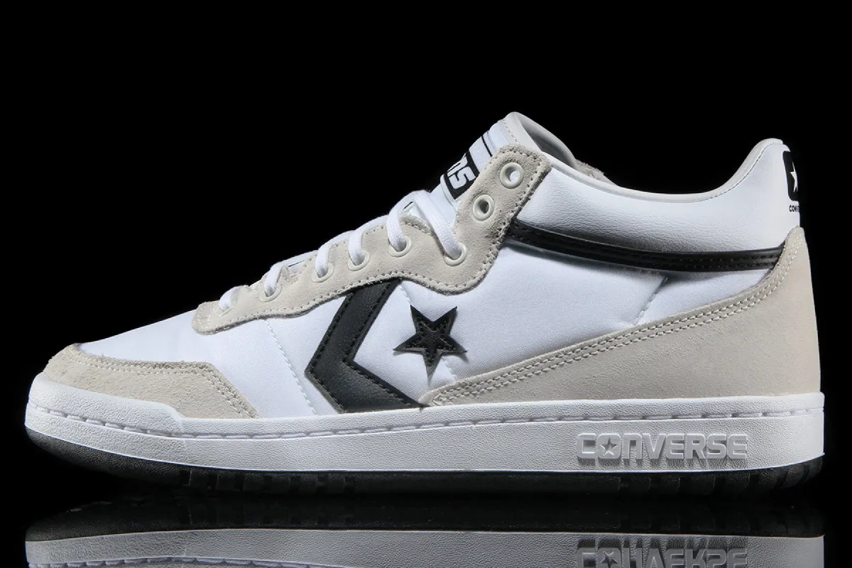 Fastbreak Pro Mid made by Converse