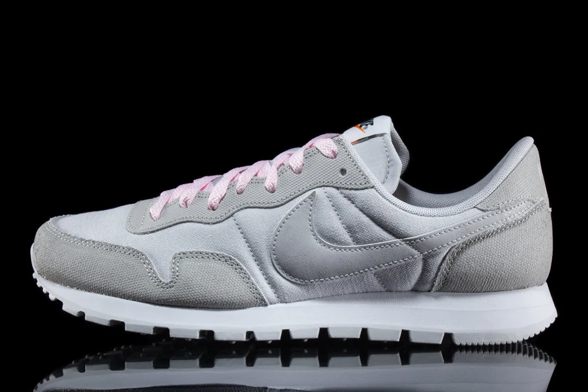 Air Pegasus 83 Premium sold by Premier