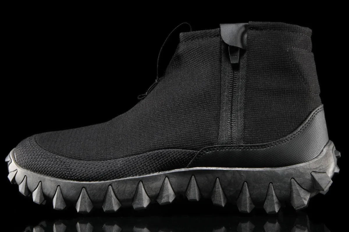 Snowclog Mid made by Premier