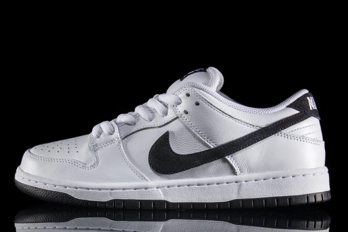 Dunk Low Pro sold by Premier
