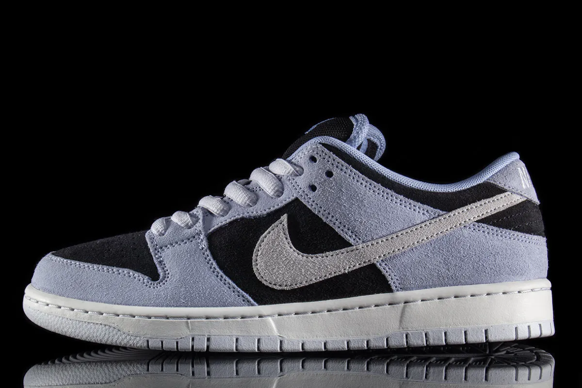 Dunk Low Pro sold by Premier
