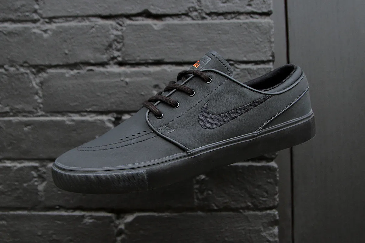 Zoom Janoski OG+ sold by Premier product image thumbnail 2