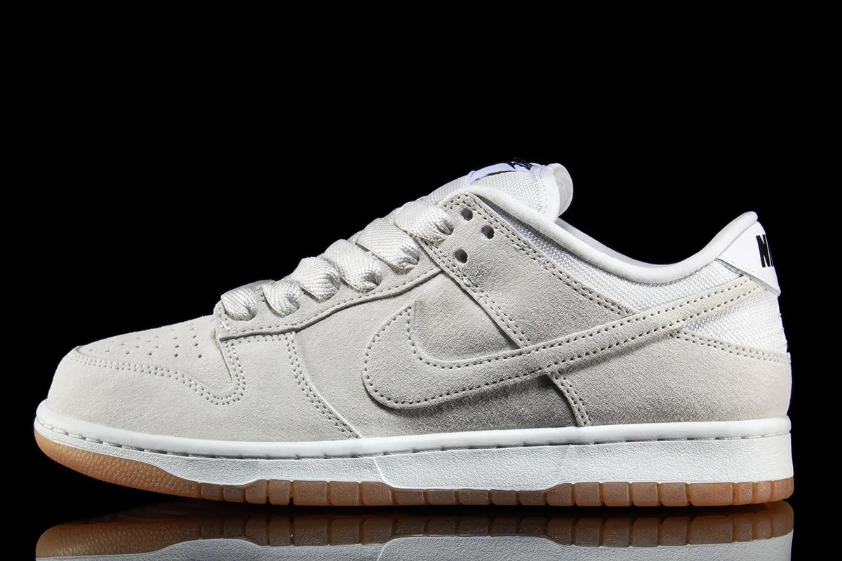 Dunk Low Pro B sold by Premier