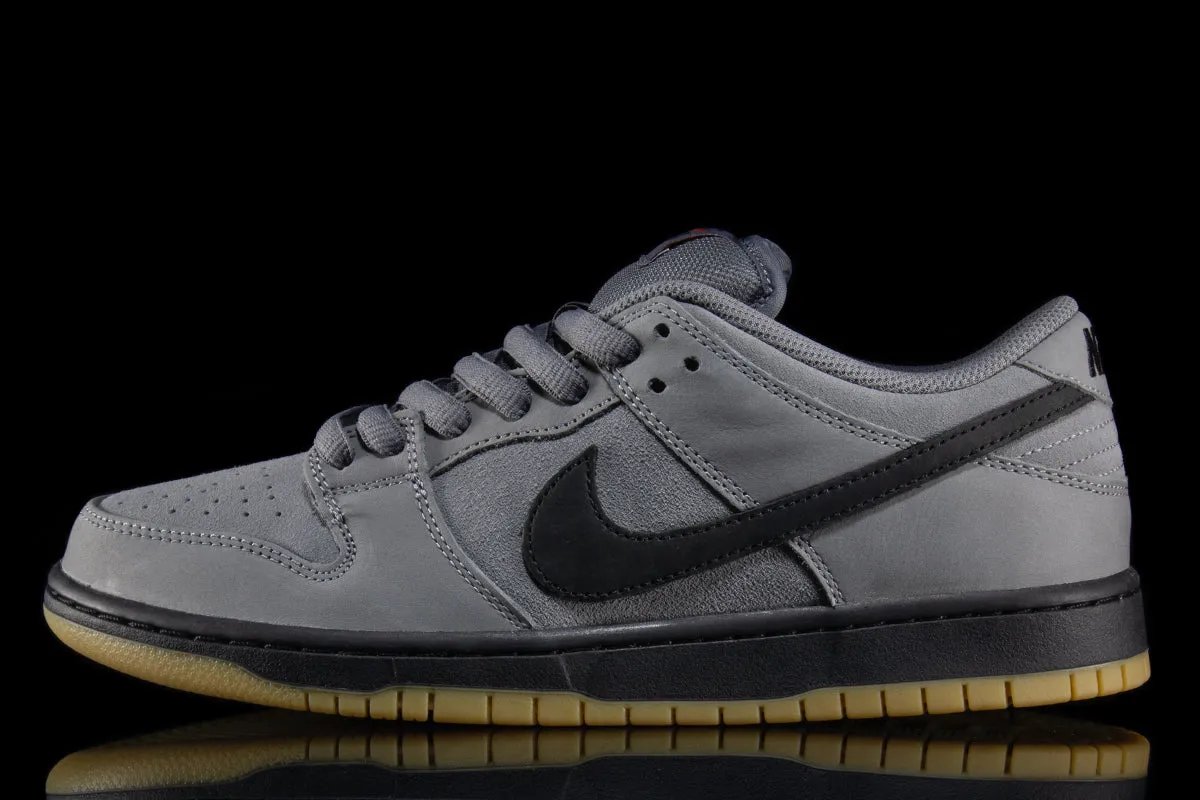 Dunk Low Pro sold by Premier