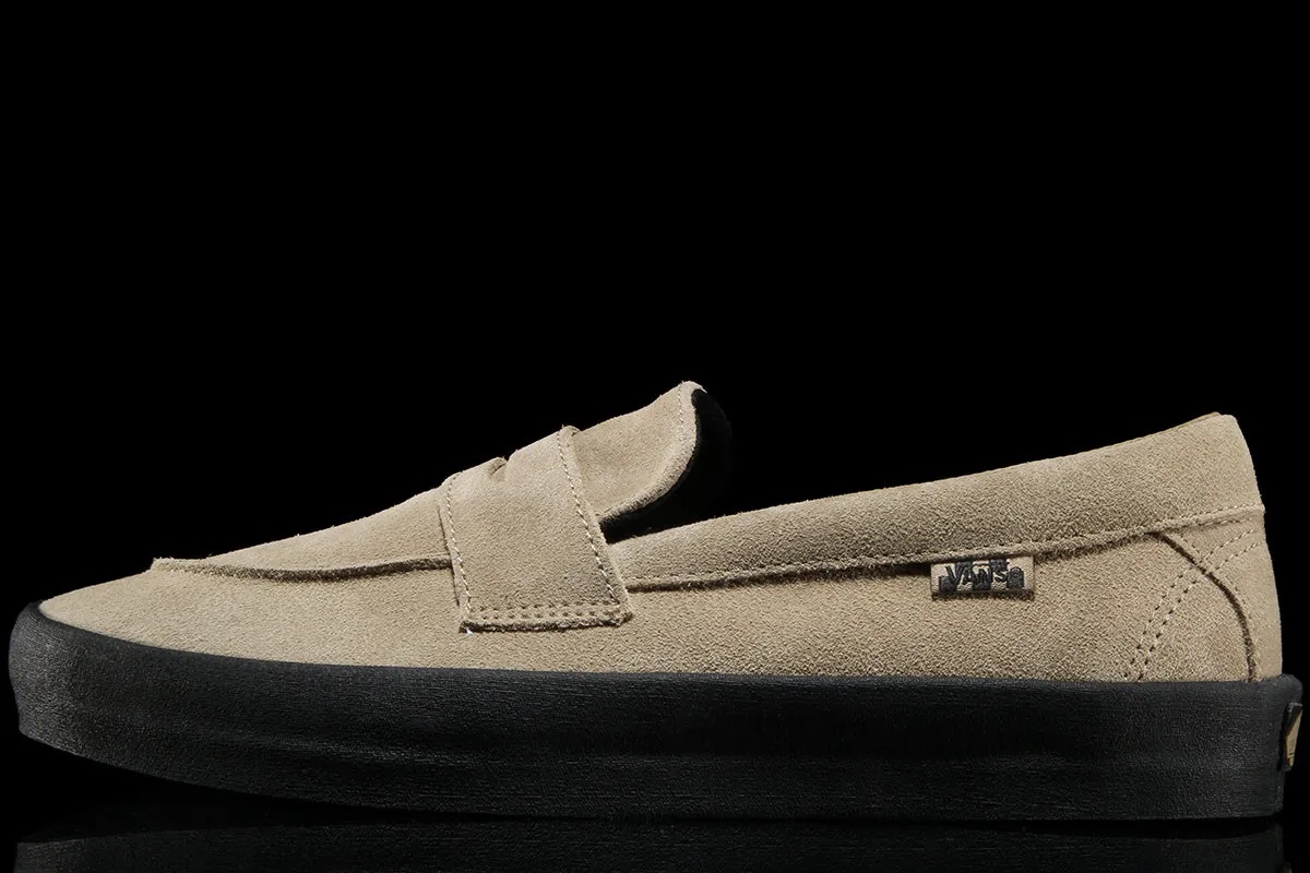 Skate Loafer Suede made by Vans