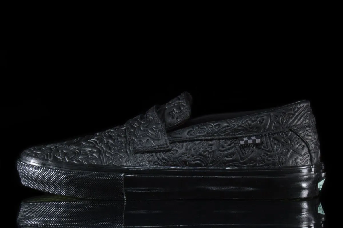 Skate Style 53 (Beatrice Domon) sold by Premier