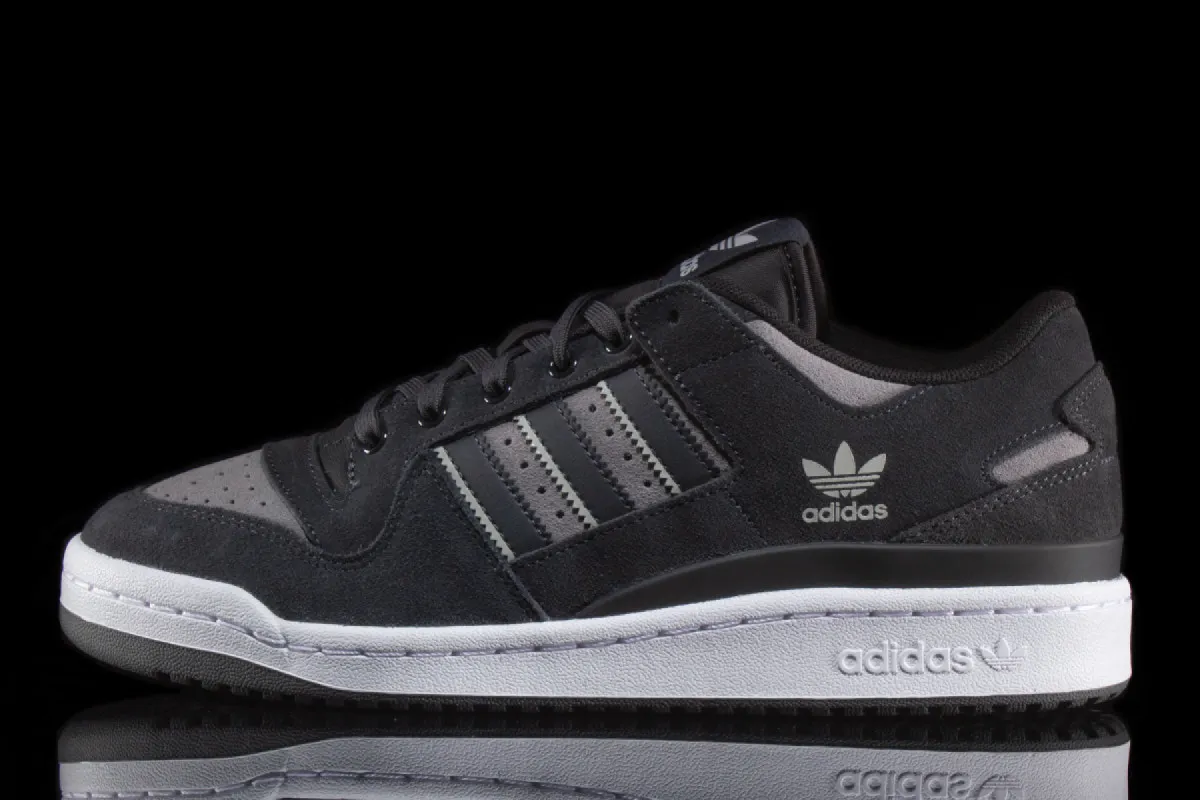 Forum 84 Low ADV made by Adidas