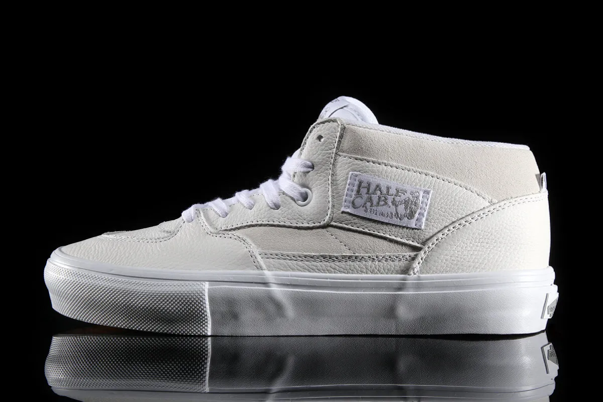 Skate Half Cab Daz sold by Premier